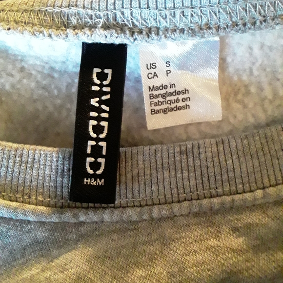 H&M Divided Womens Small CropTop Crewneck Sweater with Manhattan New York City - Picture 11 of 14